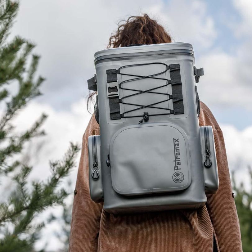 17 liter Cooler Bag to keep food and drinks cool for up to 6 days Athena