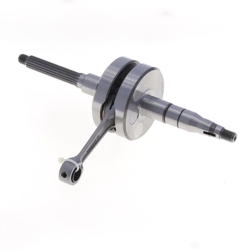 Albero Della Ve Con Il Mazzo Giallo Maturo Dell'uva In Vigna - Foto 7